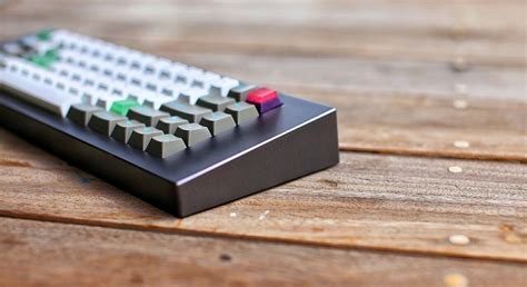 ic yuikp   angled aluminum keyboard kit interest checks keebtalk