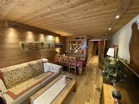 superbe  pcabine  couchages style chalet frankrijk val thorens bookingcom