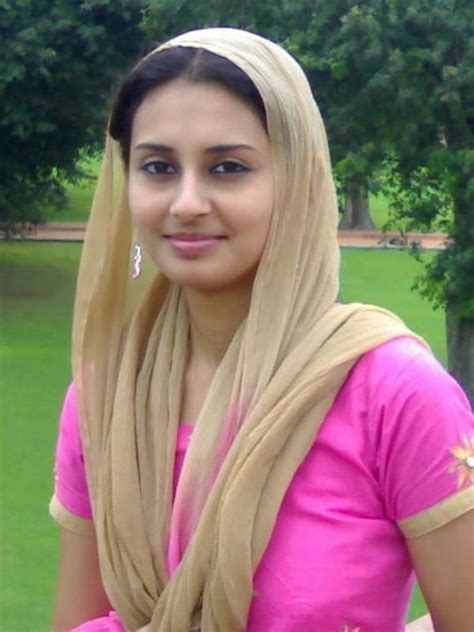 Pakistani Girl In Park Desi Girls Pinterest Pakistani