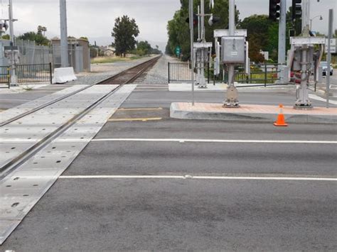 New Railroad Crossing Signs Posted In Simi Valley