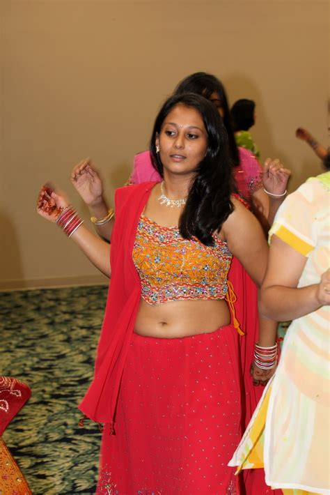 Life Of Navel Dancing Girls Hot Navel