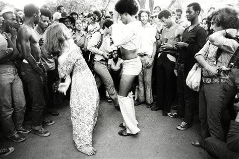 A Parada Do Orgulho Lgbt Era Assim Nos Anos 70