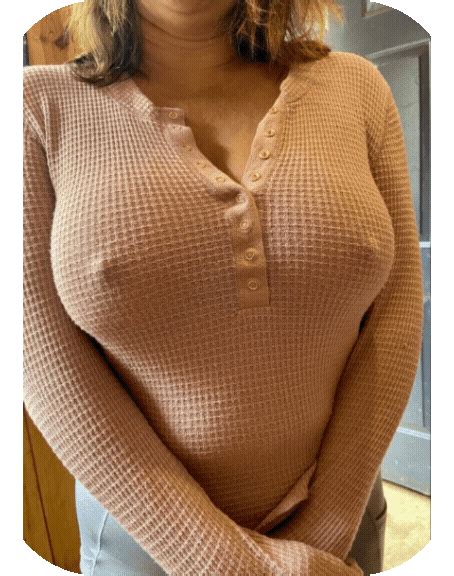 Shapely Wife With Hard Nipples Exposes Gorgeous Toobusyliving