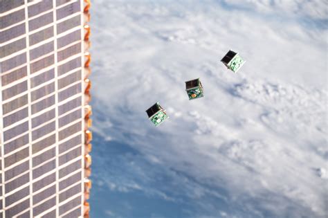 pictures    sri lankan satellite  space sri lanka foundation