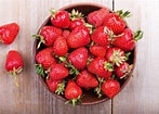 Bildresultat för Bowl of Strawberries with maple. Storlek: 147 x 105. Källa: snaped.fns.usda.gov