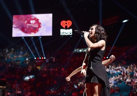 iheartradio remembers christina grimmie at iheartradio music festival