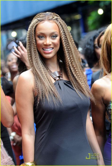 Tyra Banks Crimps Out Photo 1336911 Tyra Banks Photos Just Jared