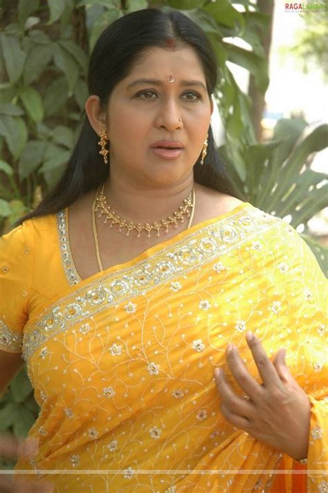 very soft and hot aunty i love this aunty kavitha aunty doorways to