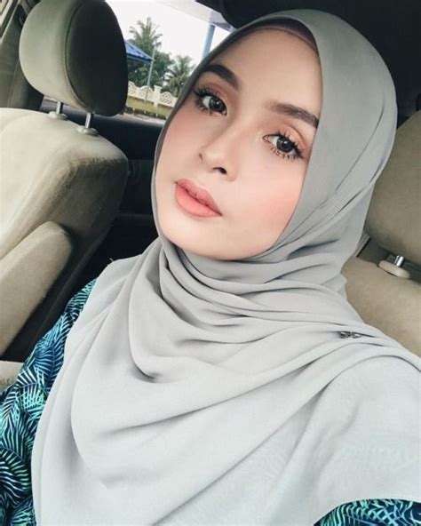 pin on hijab cantik