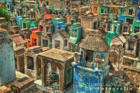 Merida Cementerio 0226 Hdr Ch Cemeteries Quaint Graveyard