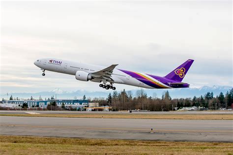 thai airways takes delivery   boeing     day