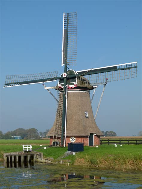 pin van mary hannah op windmills windmolens molen nederland