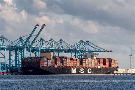 trade war latest brexit rotterdam ports shipping uk bloomberg