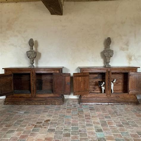 paire de meubles italiens xxl en noyer collection quattrocento