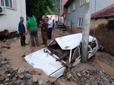 Bursa Da Sel Felaketi 5 Can Aldı Tamga Türk