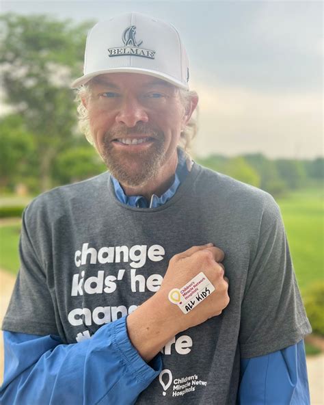 toby keith shares update  stomach cancer battle