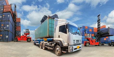 difference bw freight  logistics management corlett express