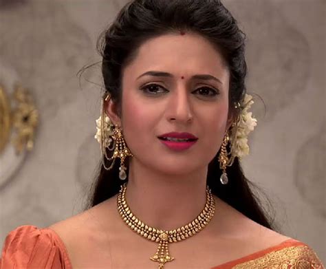 Oh No Divyanka Tripathi Was Diagnosed With Food Poisoning