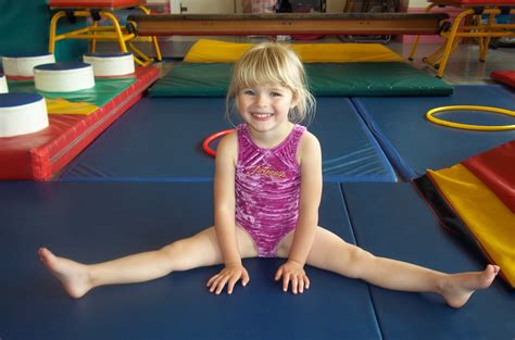 barefoot  girl gymnastics