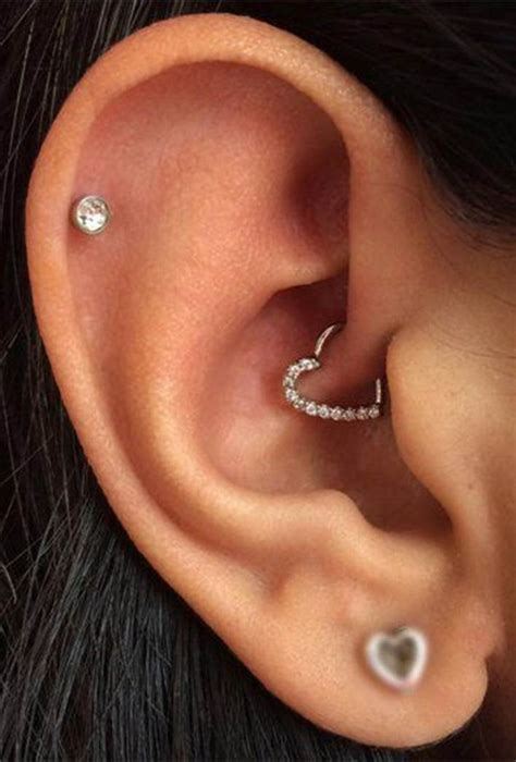 20 Gorgeous Daith Piercings That Will Make You Book An Appointment Asap