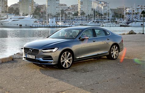 news volvos    flagship arrives  australia