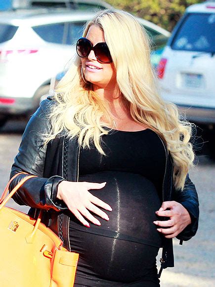 Oh Mama Jessica Simpson S Most Outrageous Pregnancy