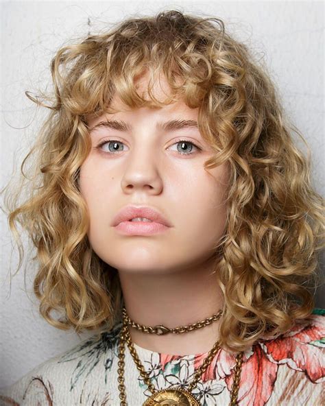 15 Most Outstanding Curly Hairstyles With Bangs 2019 Curly Hairstyles