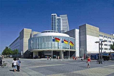 stadhuis almere  almere visit flevoland