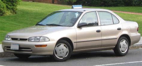 geo prizm  review amazing pictures  images    car
