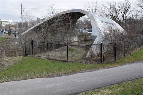 toronto  york radial railway arch  odd structure   middle  newmarket