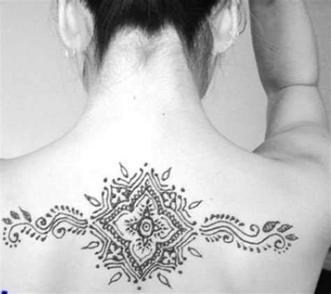 Stylish Neck And Back Mehndi Designs Of 2011 Henna Designs For Neck