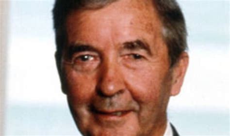 dick francis thriller writer and racing legend dies at 89 uk news