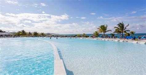 grand palladium resort  spa jamaica hotel review