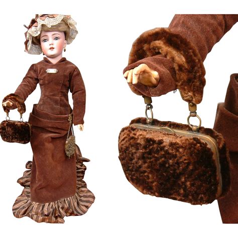 Incredibly Rare Victorian Beaver French Fashion Doll Accordion Purse