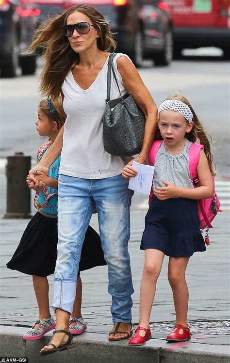 sarah jessica parker s twin daughters marion and tabitha s
