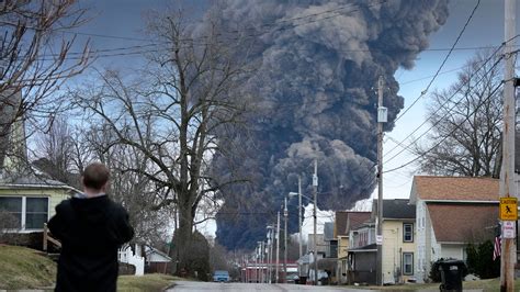 toxic fumes released  train  derailed  ohio  avoid explosion   york times