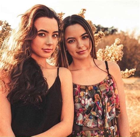Pin By Kai On Merrell Twins Merrell Twins Merell Twins Famous Twins