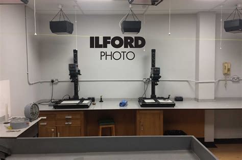 ilford photo film users  prefer darkrooms  printing kosmo foto