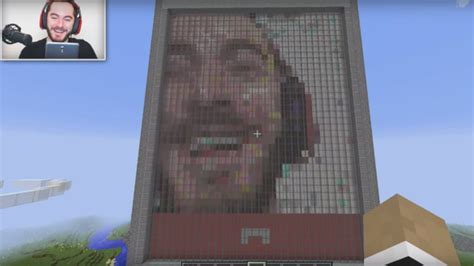 phone built in minecraft can make real time video calls ign