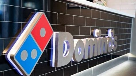 pizza bringdienst dominos eroeffnet erste filiale im bielefelder sueden nwde