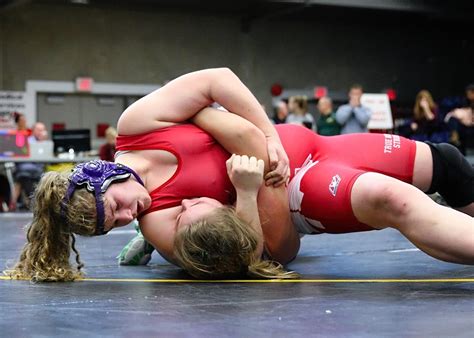 7 advance to semifinals at wcwa women s college nationals