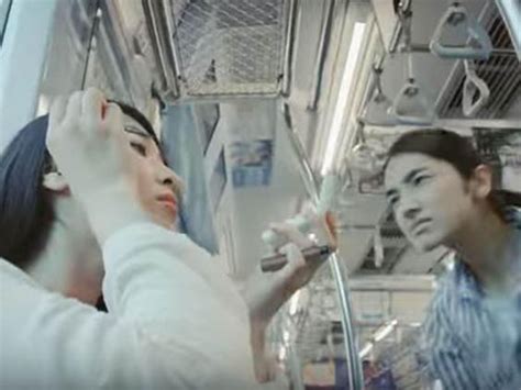 japanese video says women who do their makeup on the train