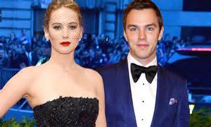jennifer lawrence and nicholas hoult arrive at the 2013 met ball