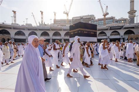 mengenal tawaf syarat tawaf  macam macam tawaf info haji umroh