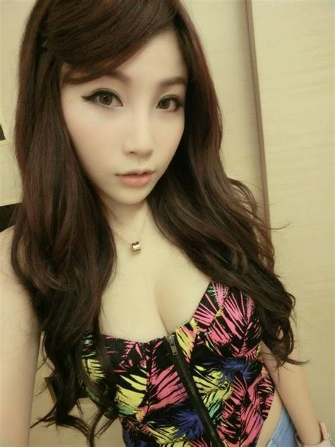 Girl Hot Sexy Lusia Tseng