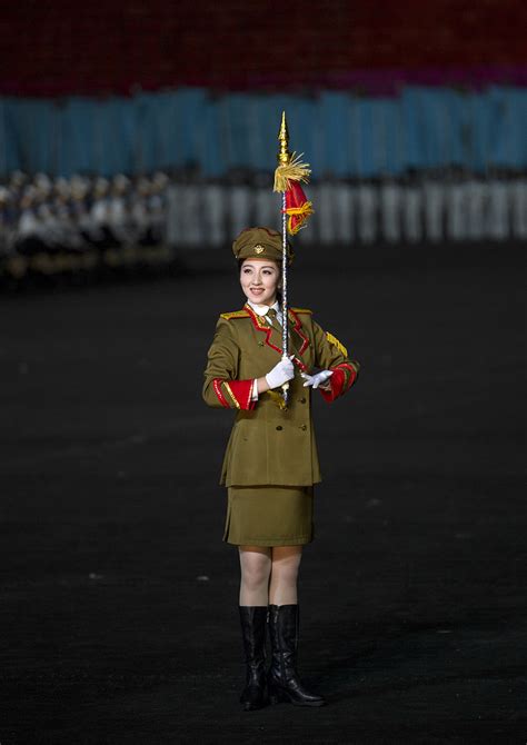 Sexy North Korean Women Dressed As Soldiers Dancing With S Flickr