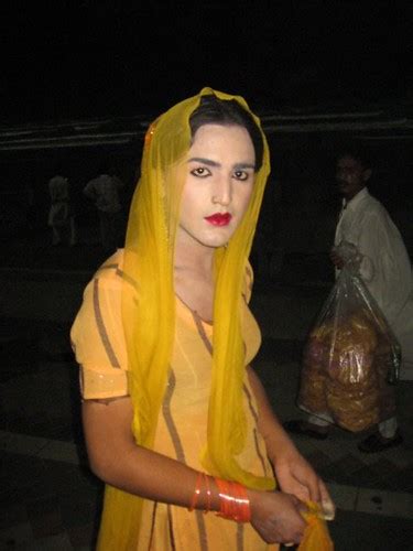 hijra a member of the hijras community of cross dressers f… flickr