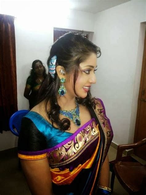 navya nair hot in black saree photos mallu actress navya nair hot in black… navya 4114 in
