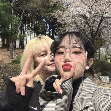 ᴮᵃᵐᵇⁱᵖᵉᵃᶜʰᵉˢ¨ · ♥ korean best friends cute lesbian