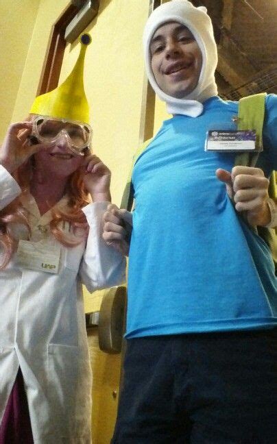 finn the human and princess bubblegum from adventure time